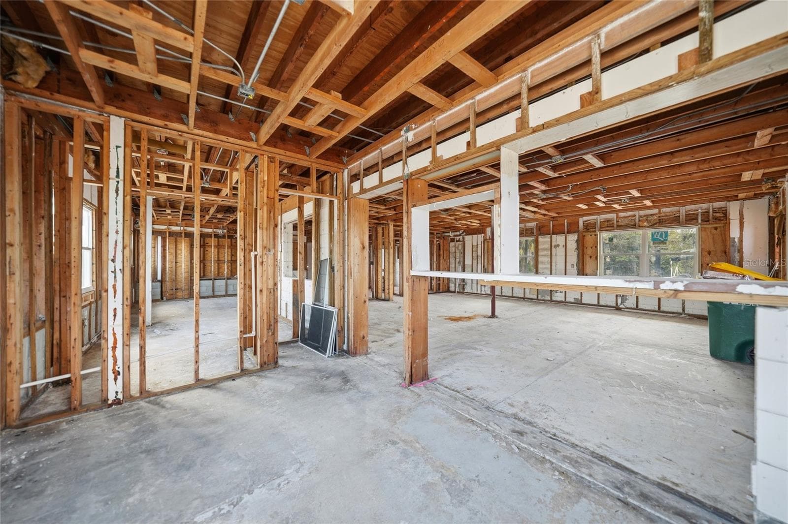 1261 BEACH ROAD — photo 34 of 60