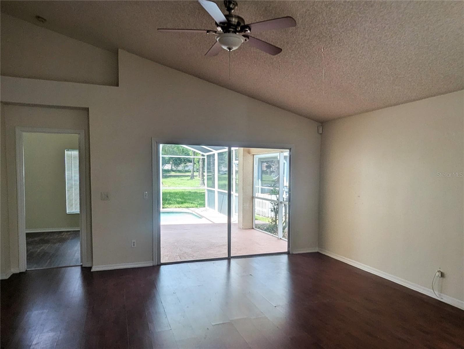 13712 DEVLIN COURT — photo 3 of 14
