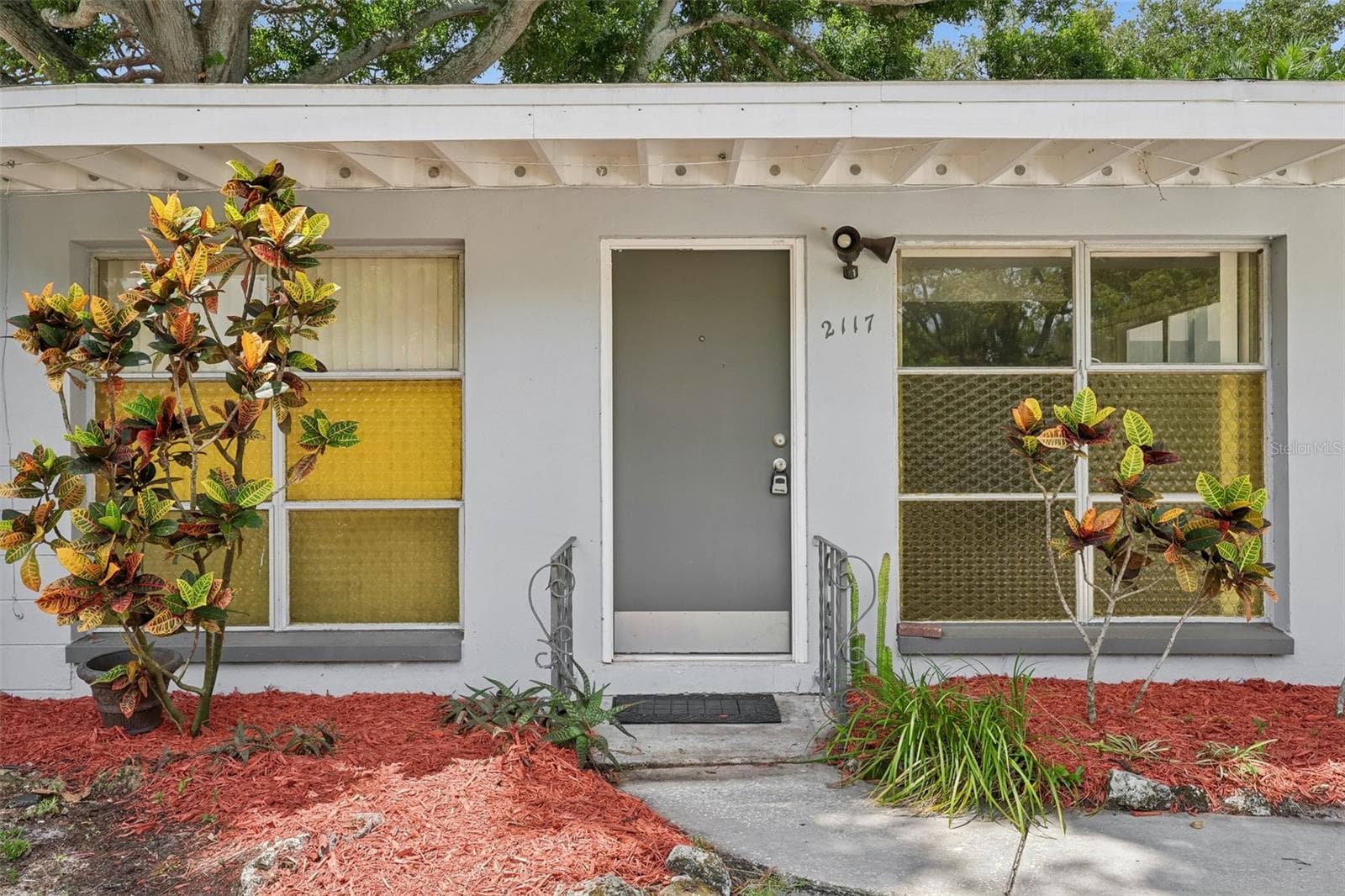 2117 BARCELONA DRIVE — photo 1 of 38