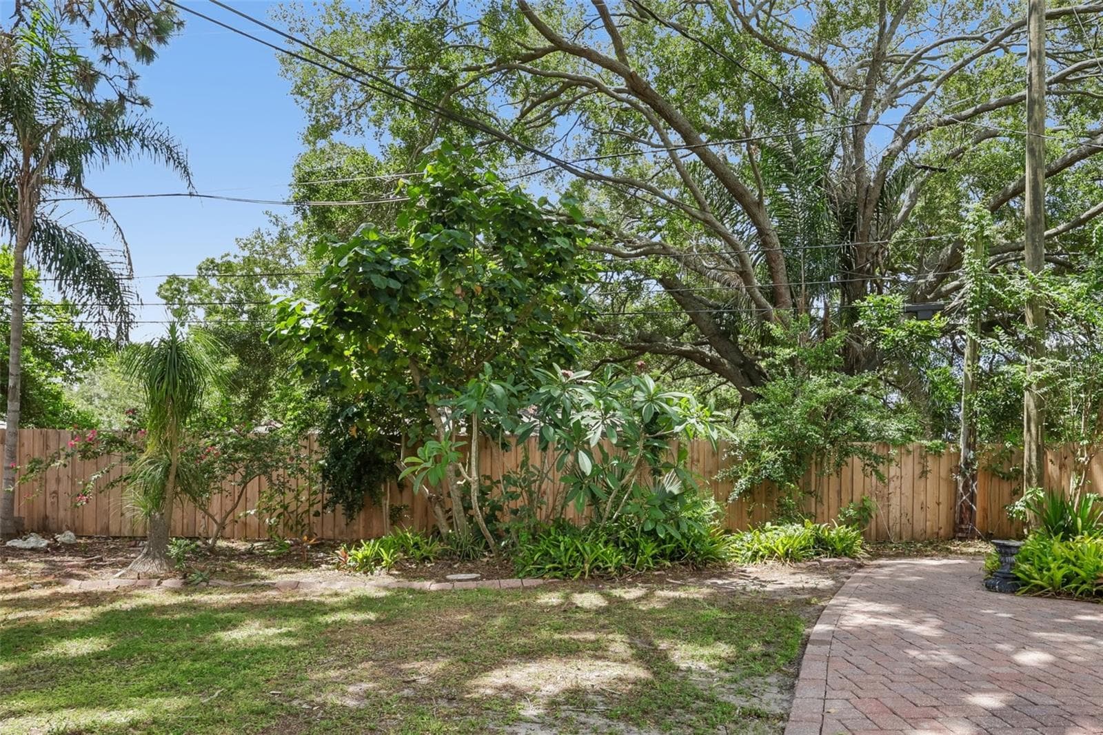 2117 BARCELONA DRIVE — photo 31 of 38