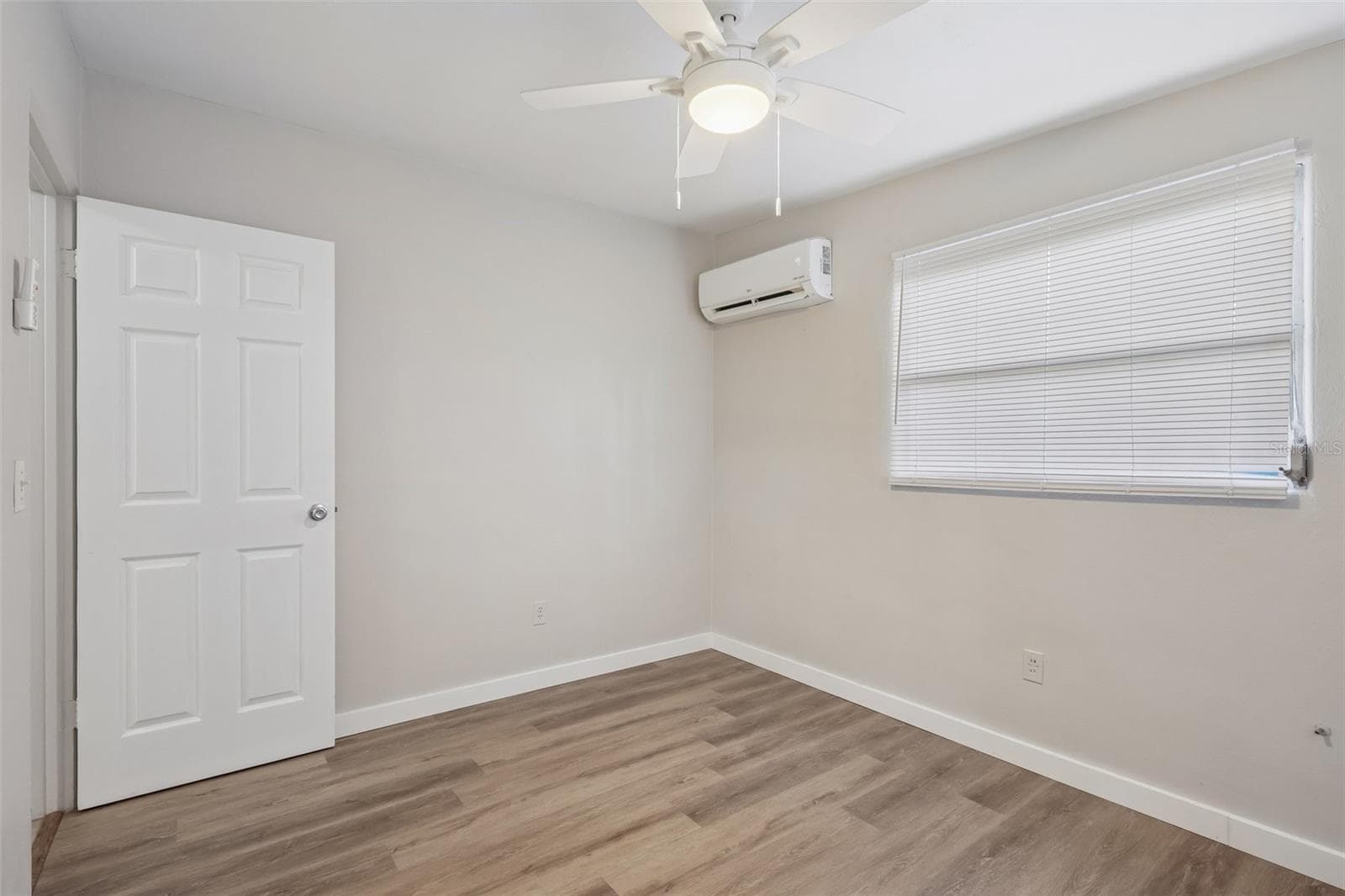 2117 BARCELONA DRIVE — photo 17 of 38