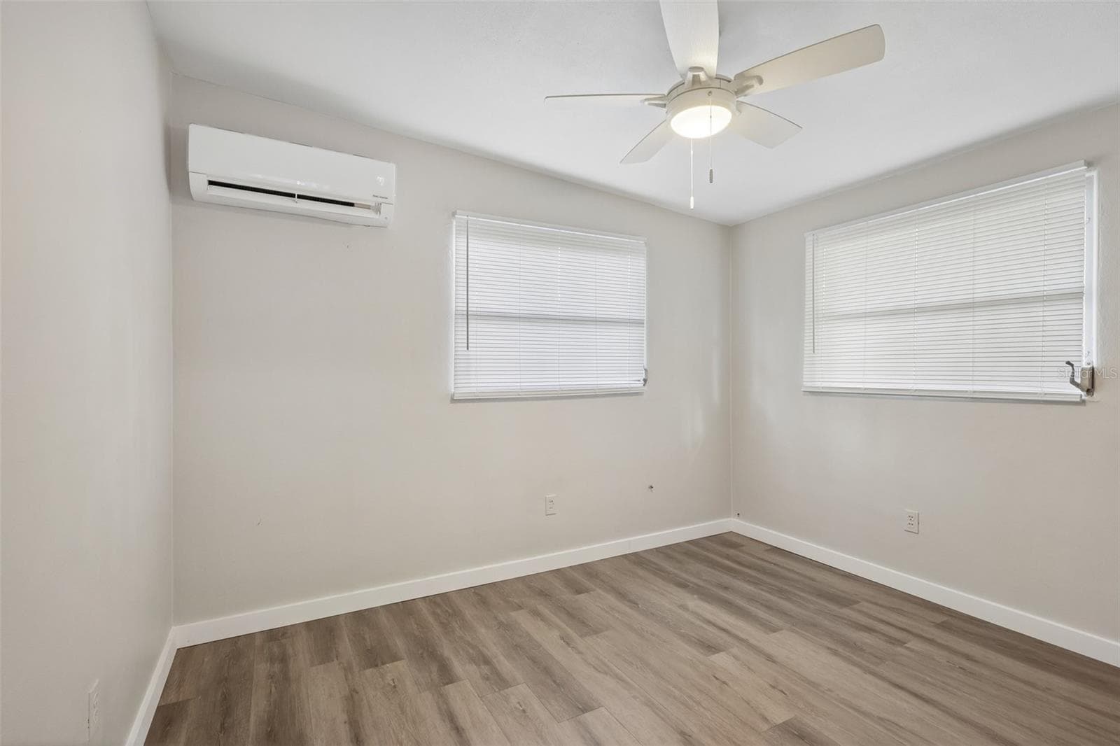2117 BARCELONA DRIVE — photo 16 of 38