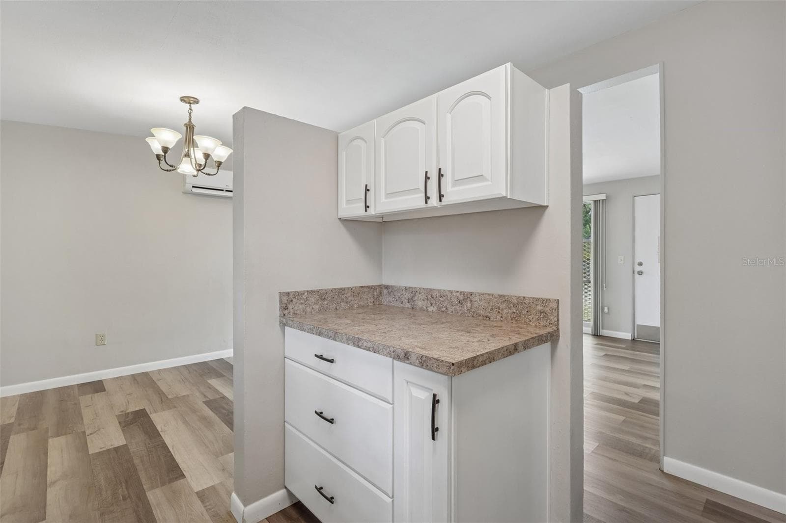 2117 BARCELONA DRIVE — photo 11 of 38