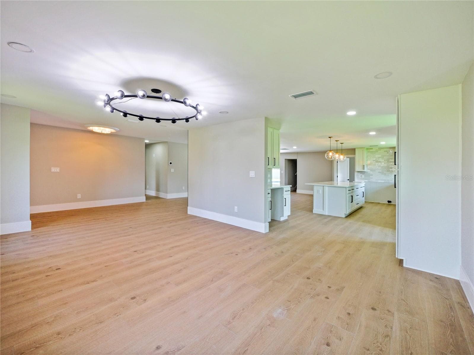 2491 LAUDER DRIVE — photo 7 of 21