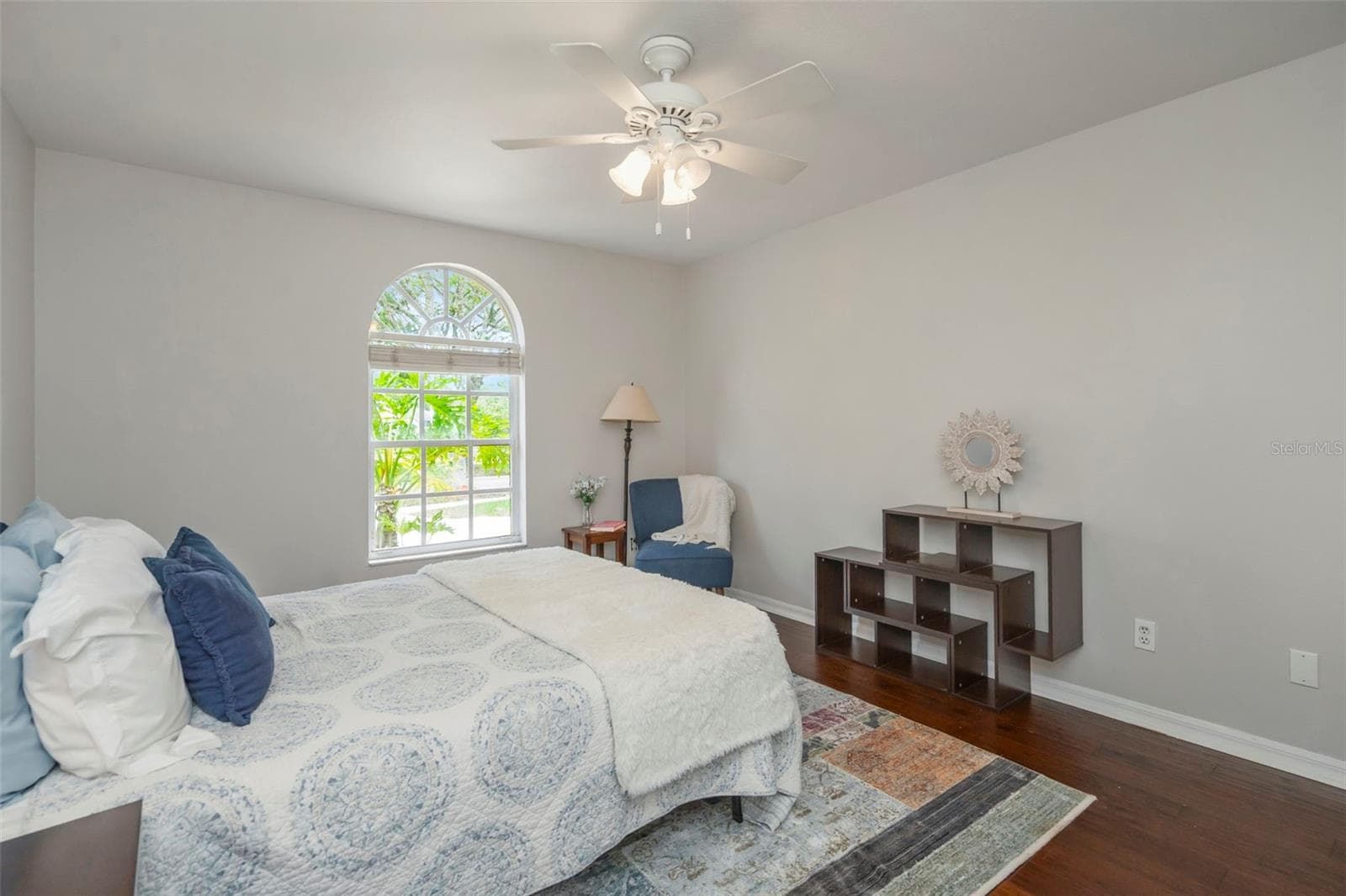 5633 GLENCREST BOULEVARD — photo 30 of 53
