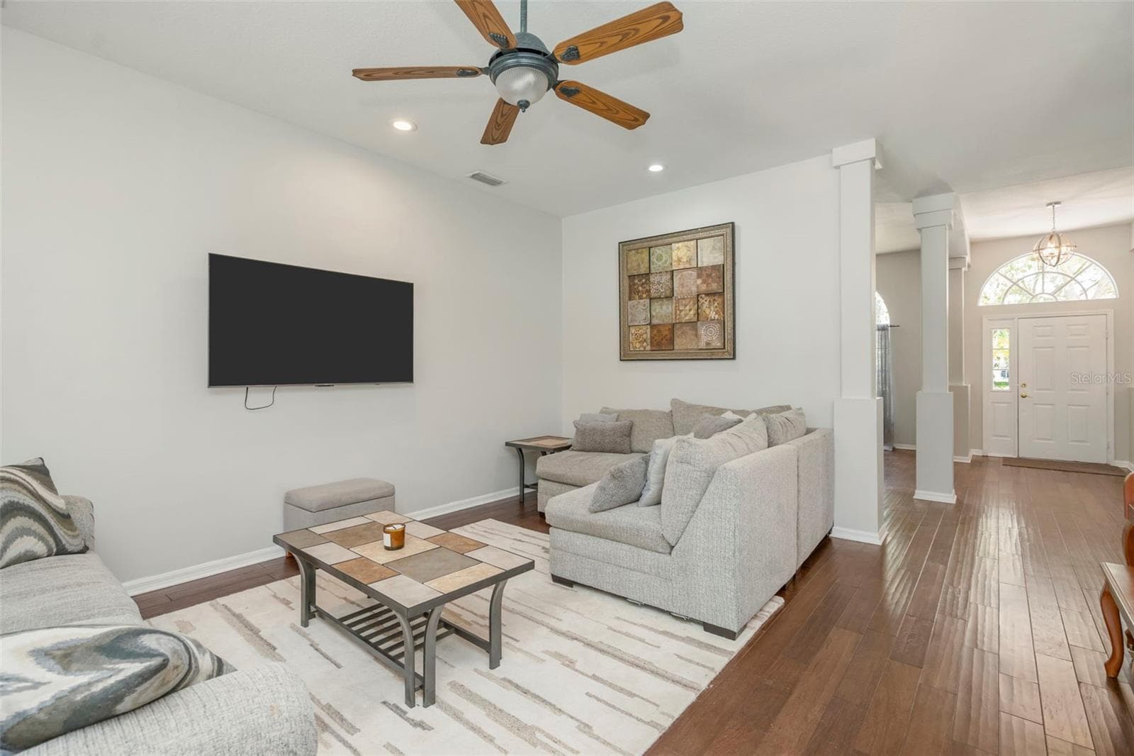 5633 GLENCREST BOULEVARD — photo 13 of 53