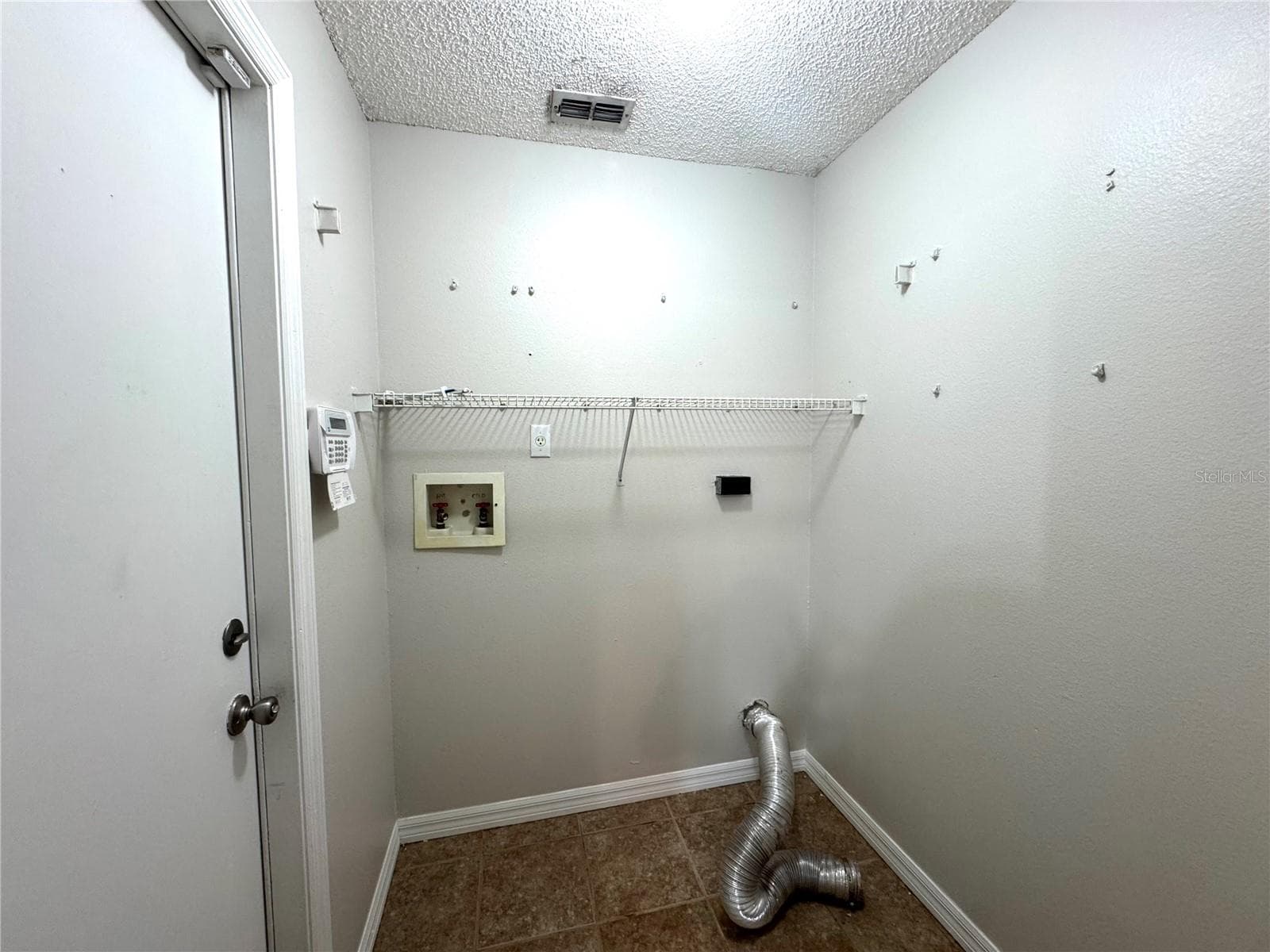 2728 CORRIGAN DRIVE — photo 13 of 29