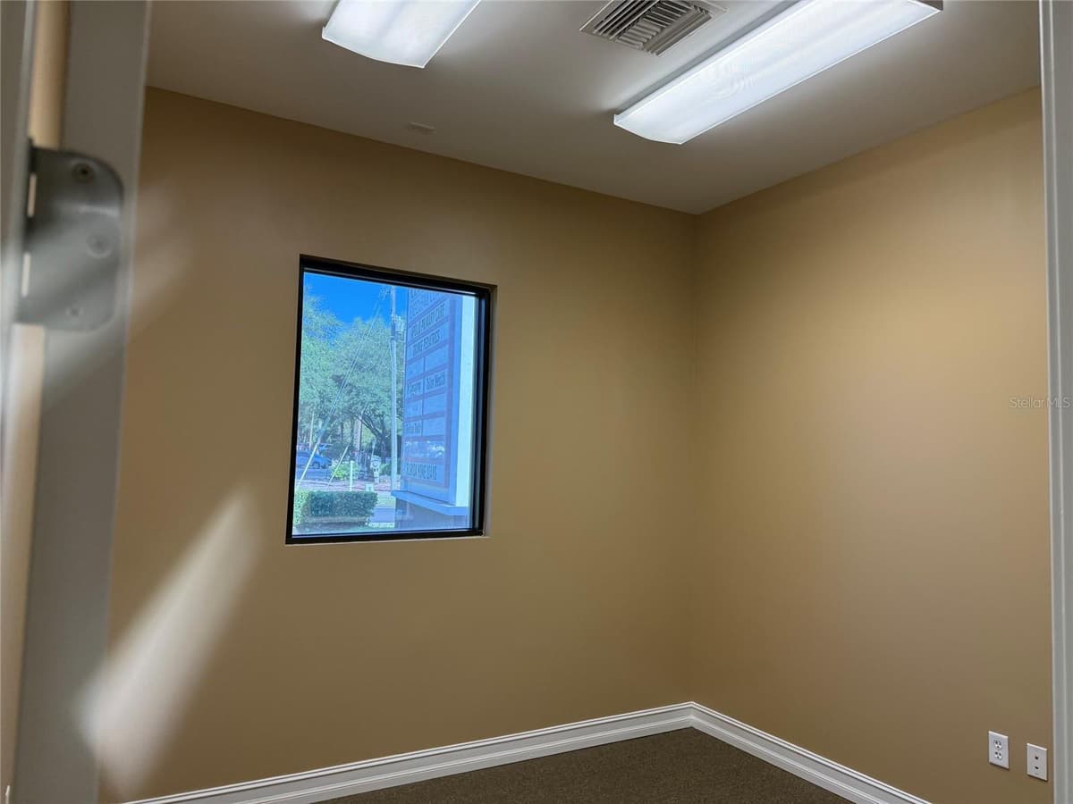 711 CIARA CREEK COVE — photo 11 of 17
