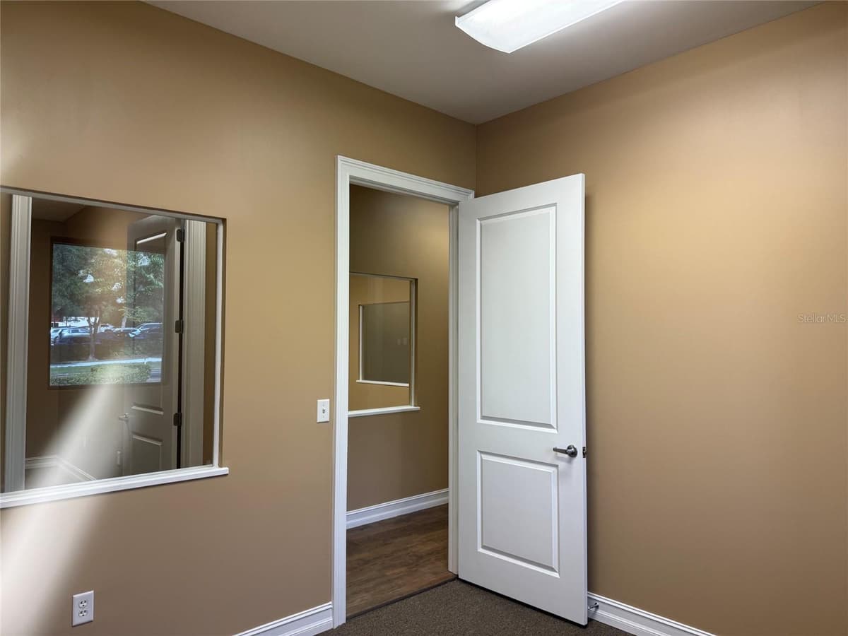 711 CIARA CREEK COVE — photo 12 of 17