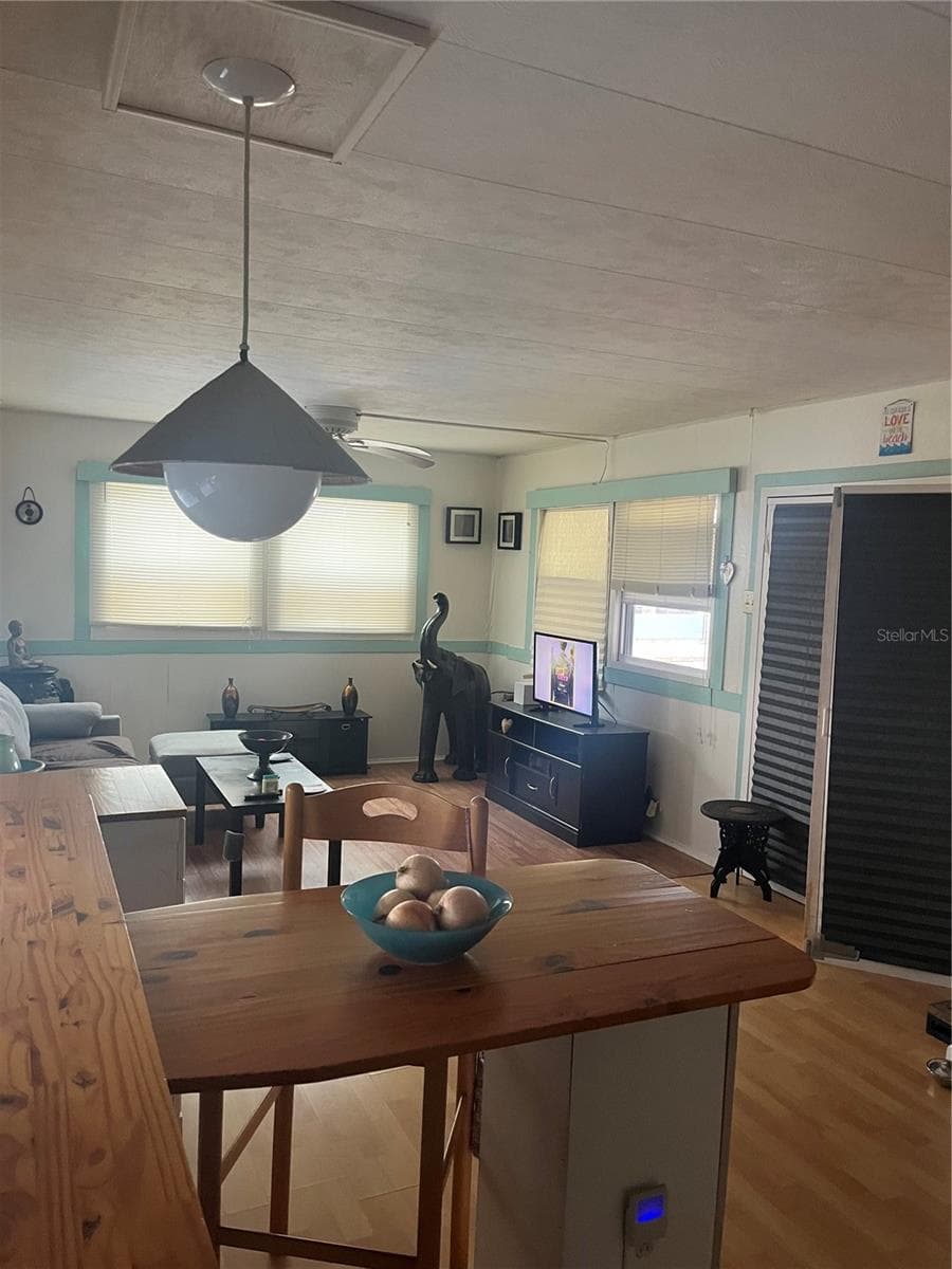 34188 CANAL DRIVE — photo 4 of 22