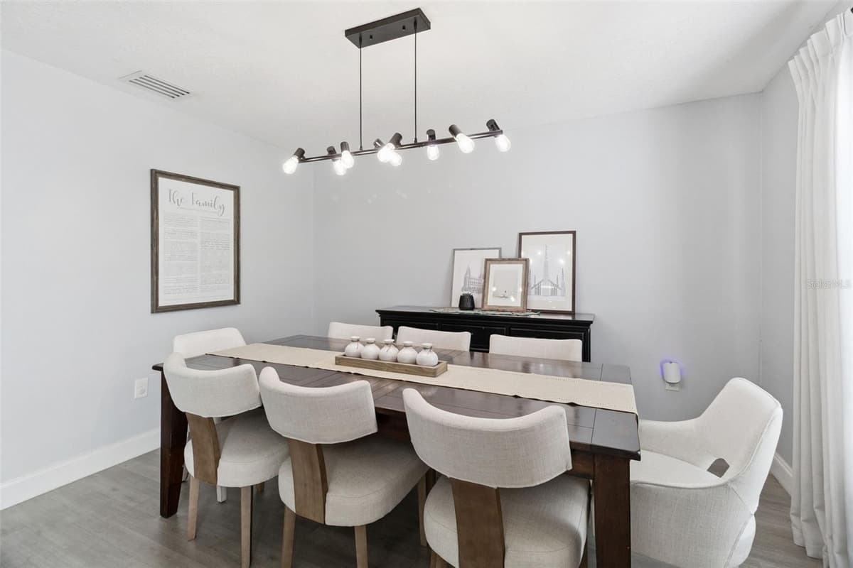 4981 SPINET DRIVE — photo 4 of 49