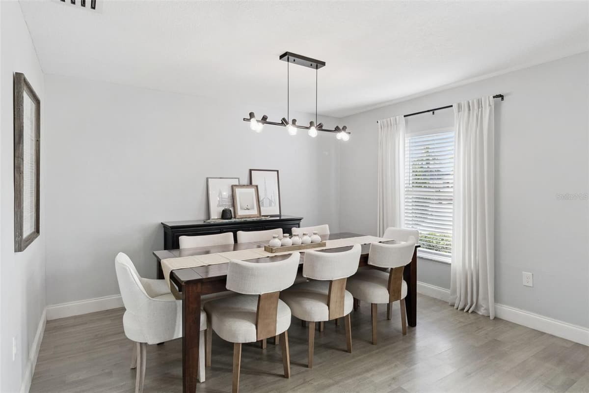4981 SPINET DRIVE — photo 3 of 49