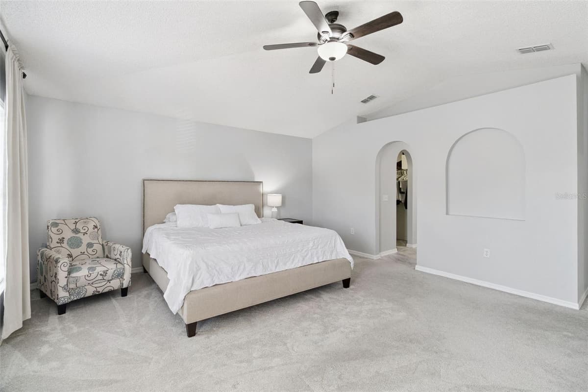 4981 SPINET DRIVE — photo 18 of 49