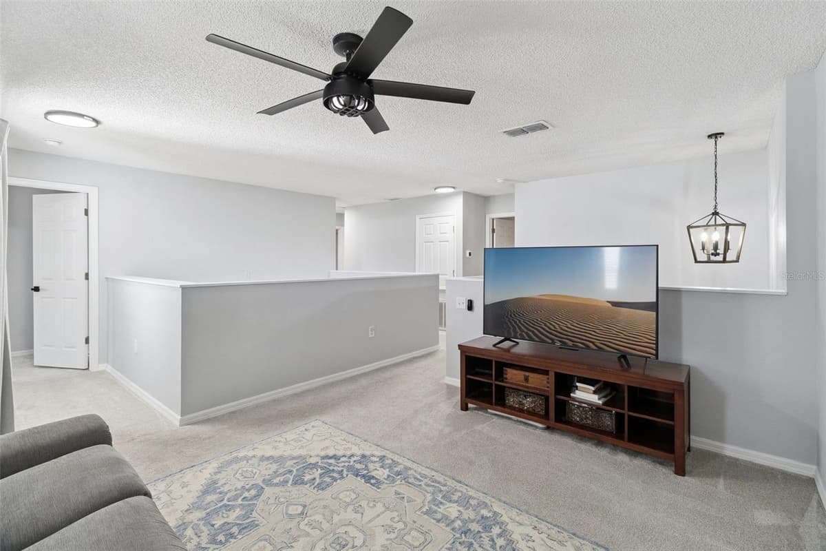 4981 SPINET DRIVE — photo 15 of 49