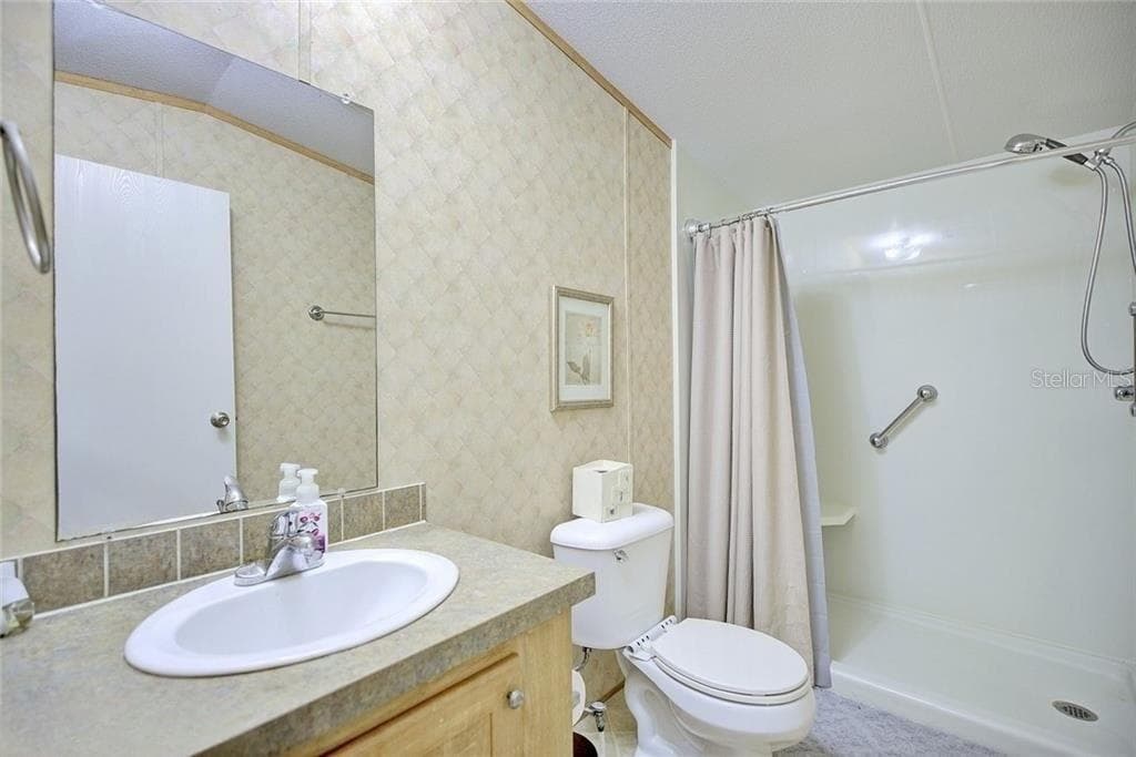 2500 ARBUCKLE SHORES ROAD — photo 13 of 17