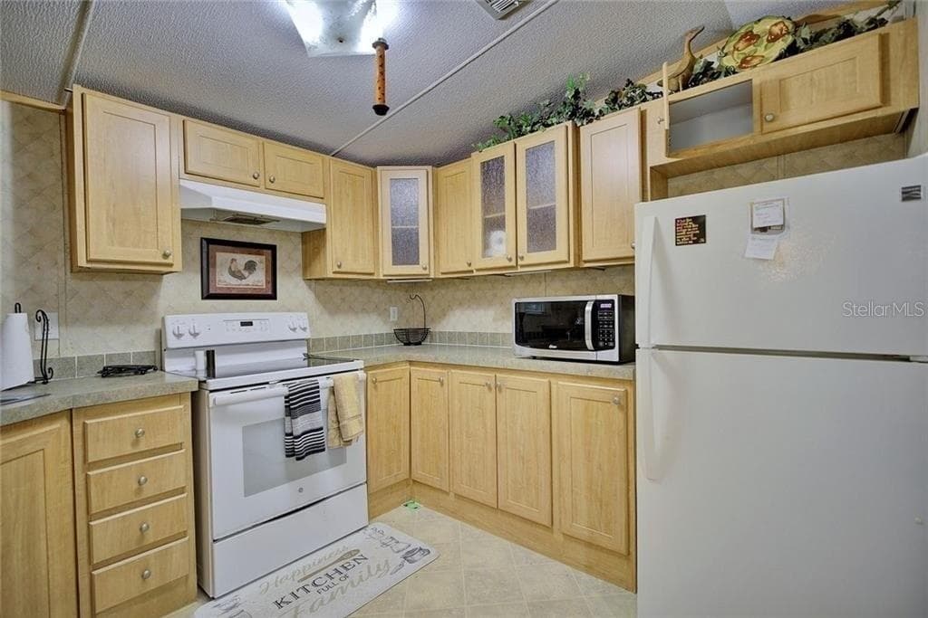 2500 ARBUCKLE SHORES ROAD — photo 5 of 17