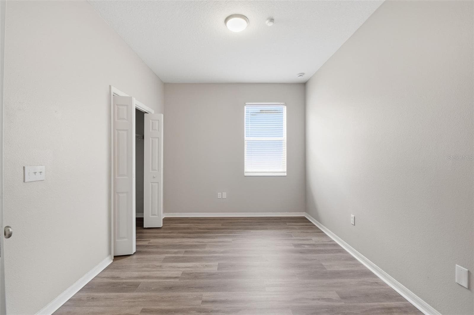 427 FERN GULLEY DRIVE — photo 33 of 51