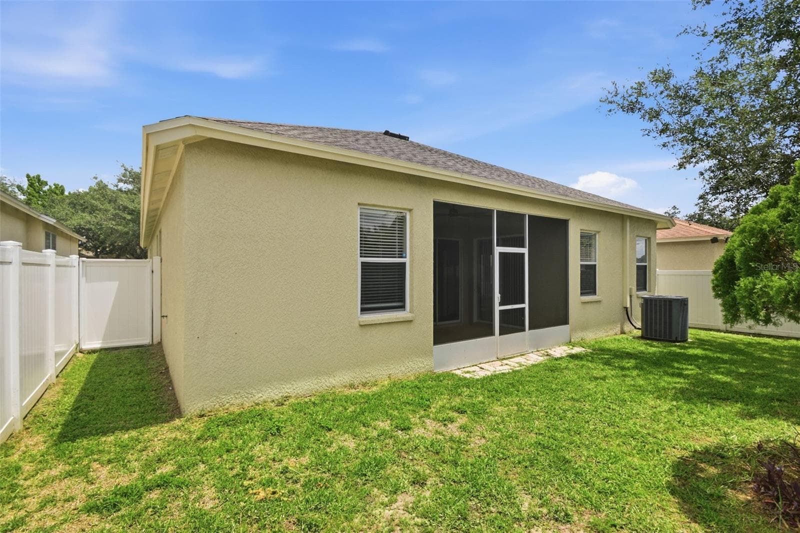 427 FERN GULLEY DRIVE — photo 49 of 51