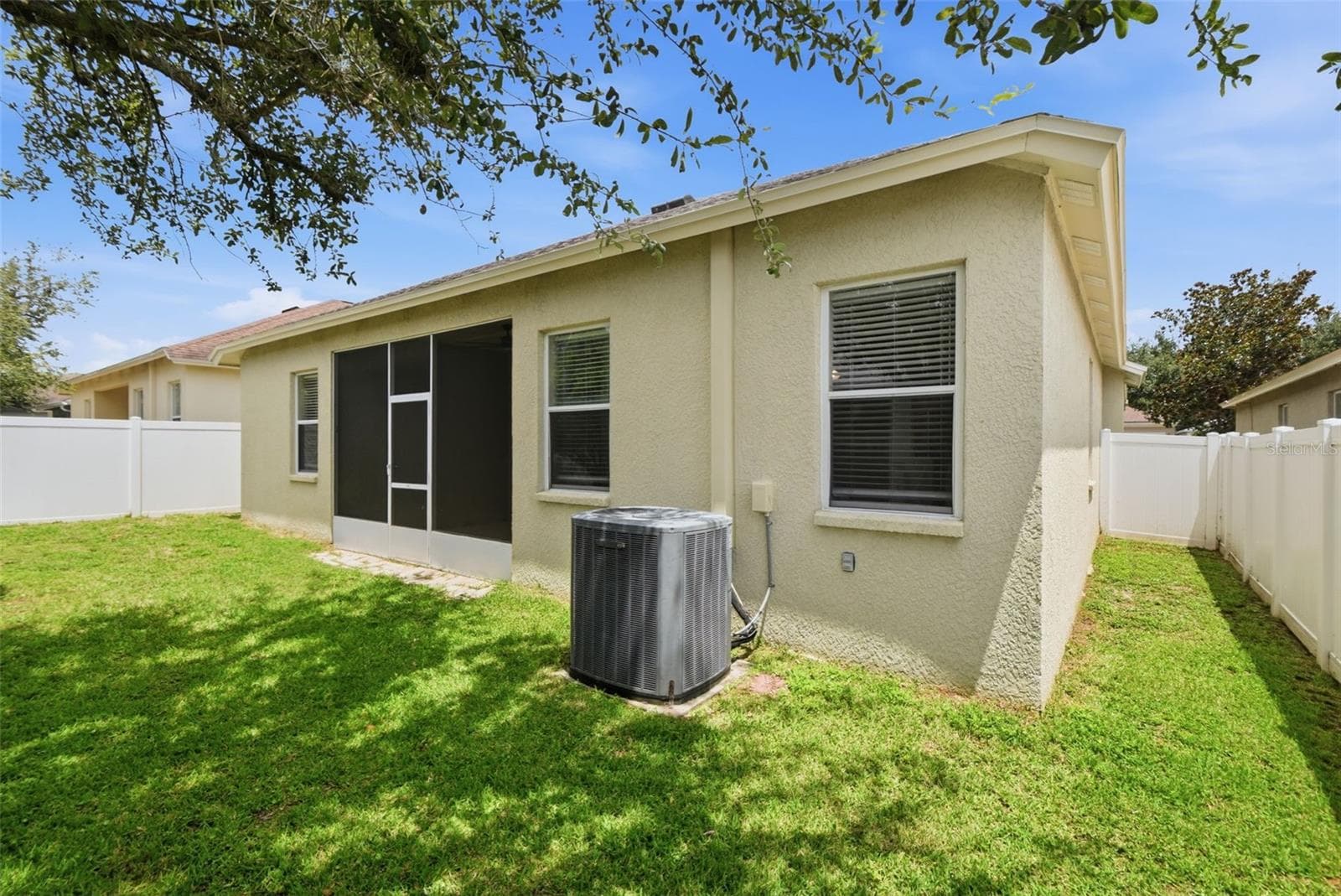 427 FERN GULLEY DRIVE — photo 47 of 51