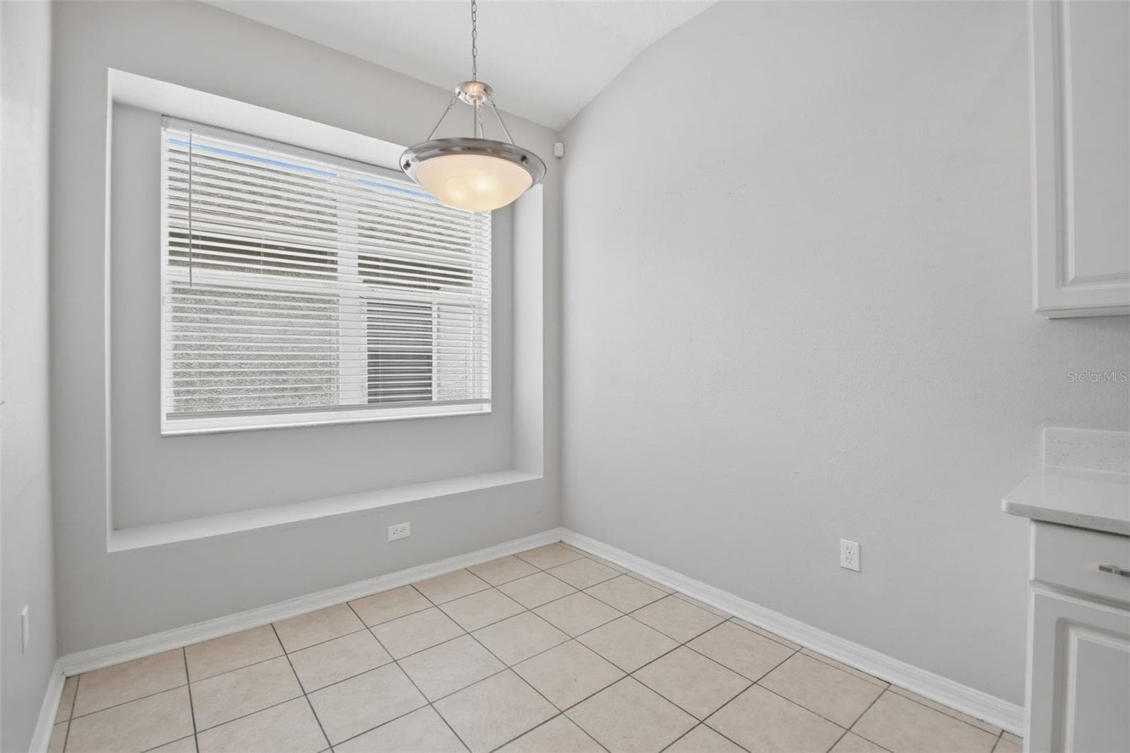427 FERN GULLEY DRIVE — photo 20 of 51