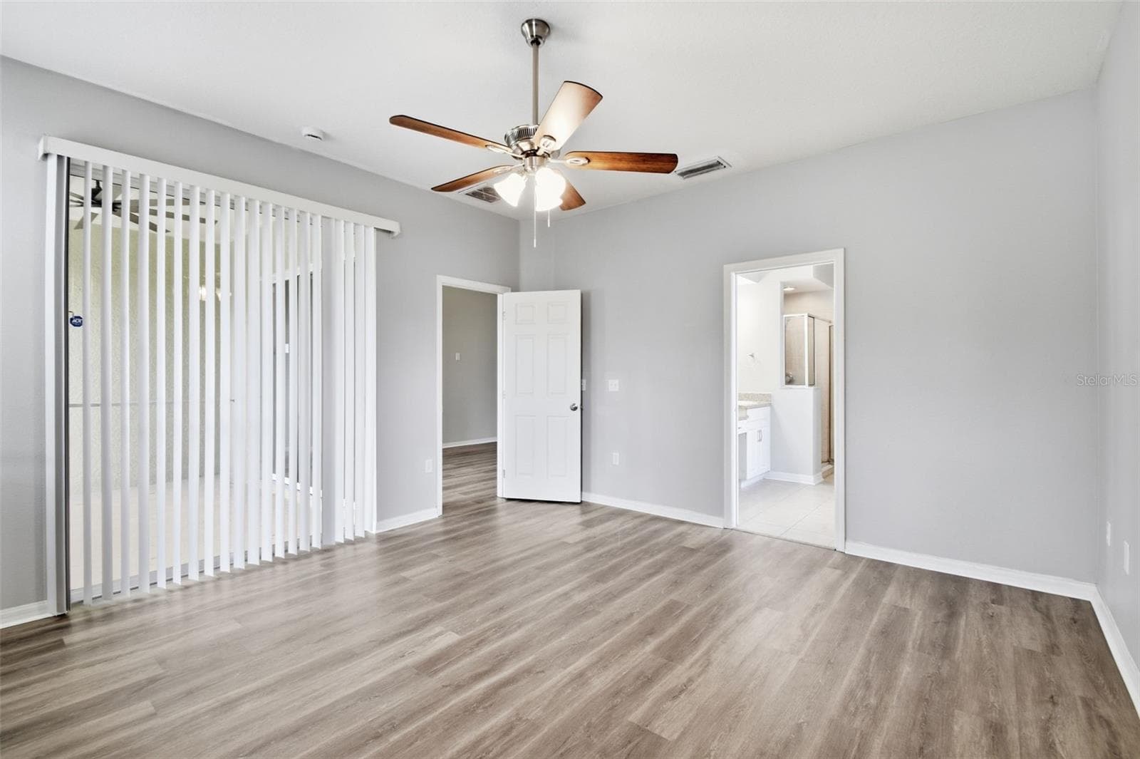 427 FERN GULLEY DRIVE — photo 25 of 51