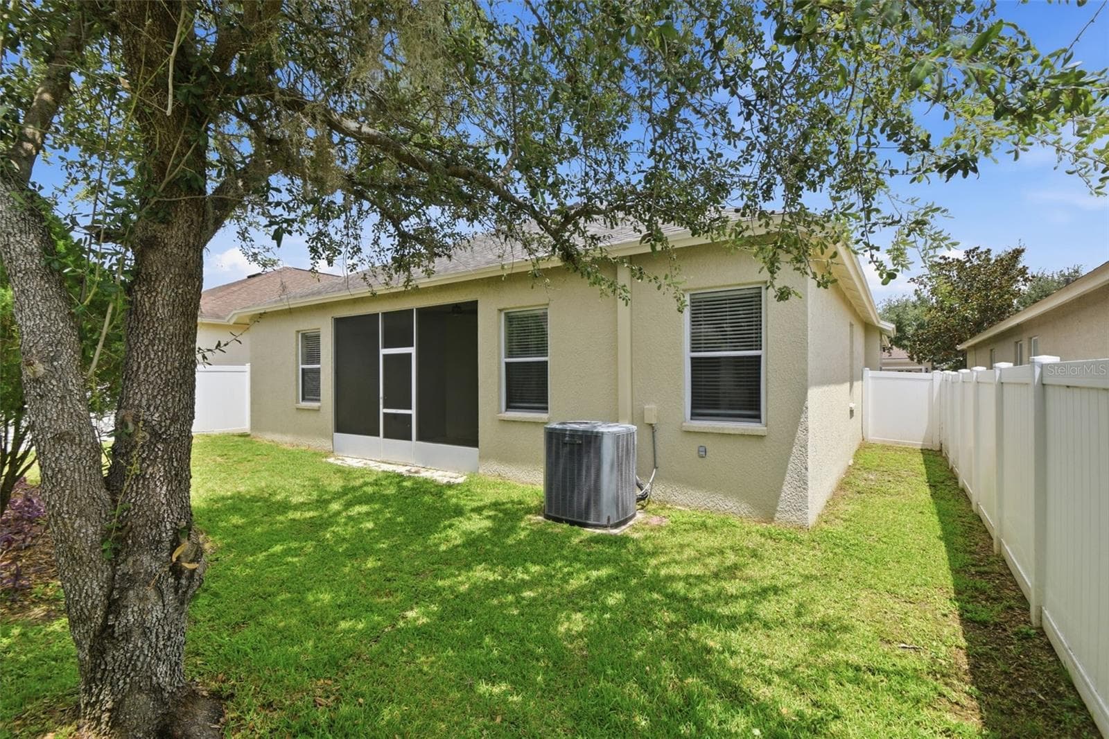 427 FERN GULLEY DRIVE — photo 48 of 51