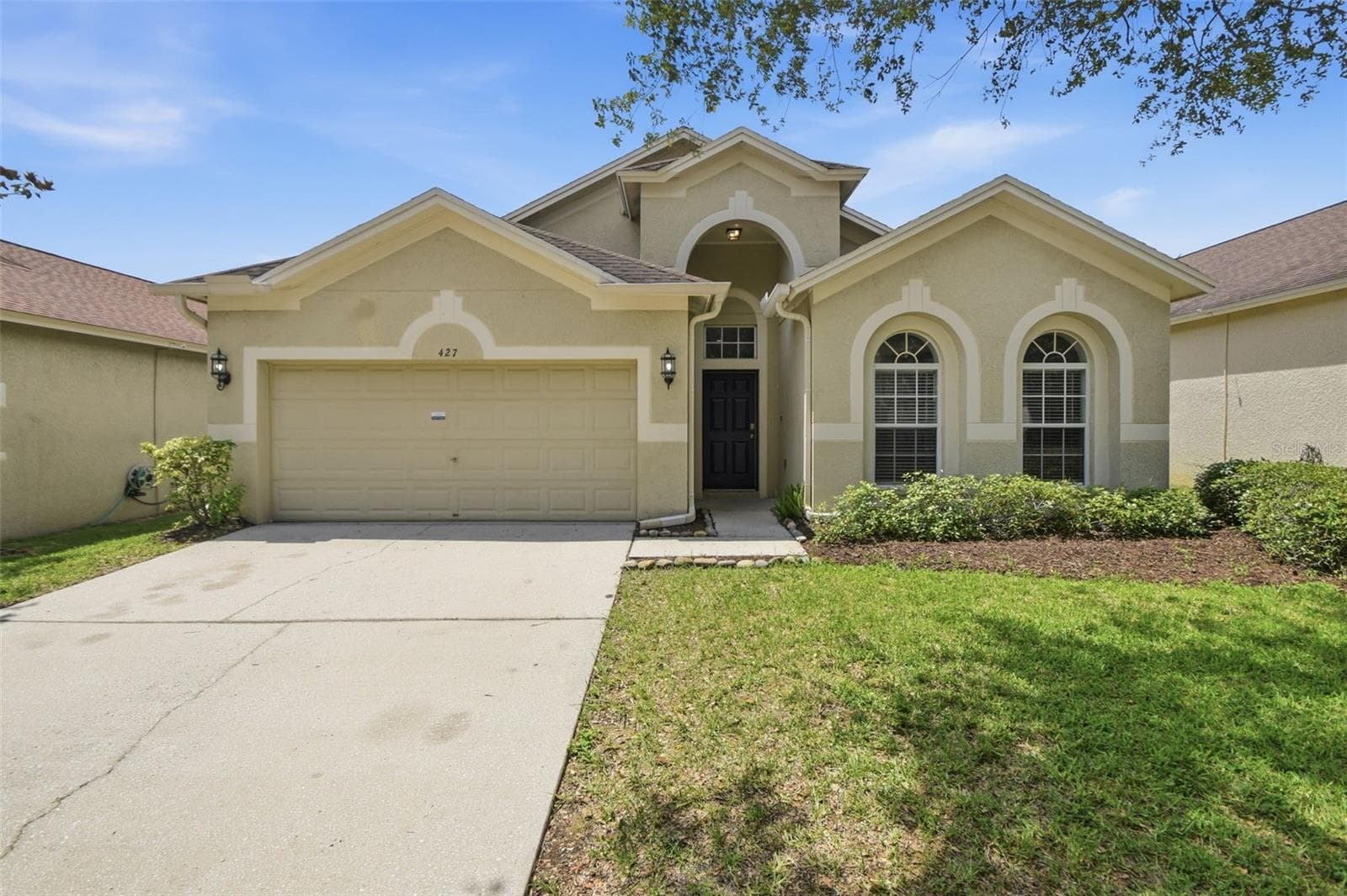 427 FERN GULLEY DRIVE — photo 2 of 51