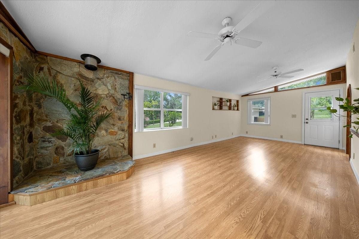 13495 108TH COURT ROAD — photo 7 of 41
