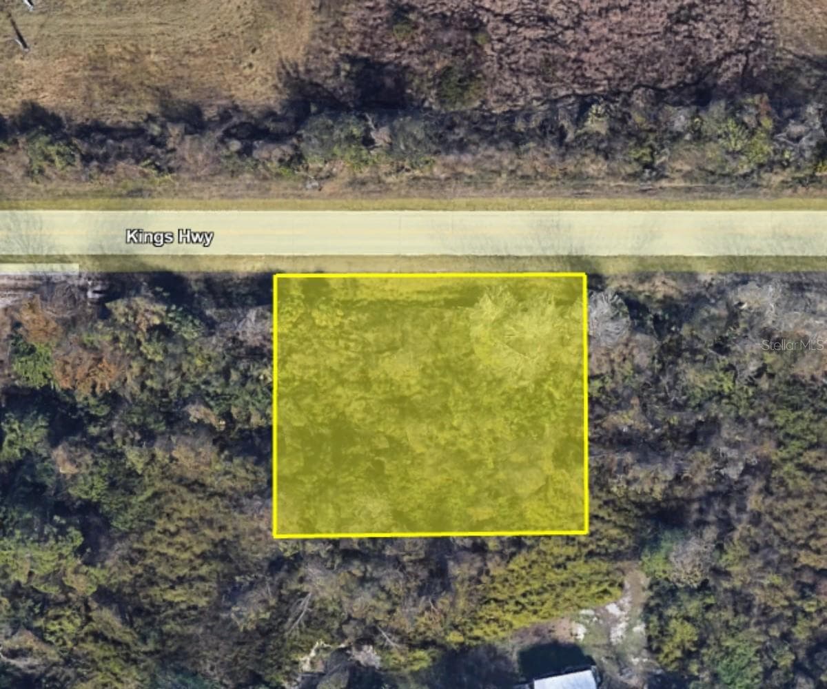 4265 KINGS HWY — photo 1 of 11