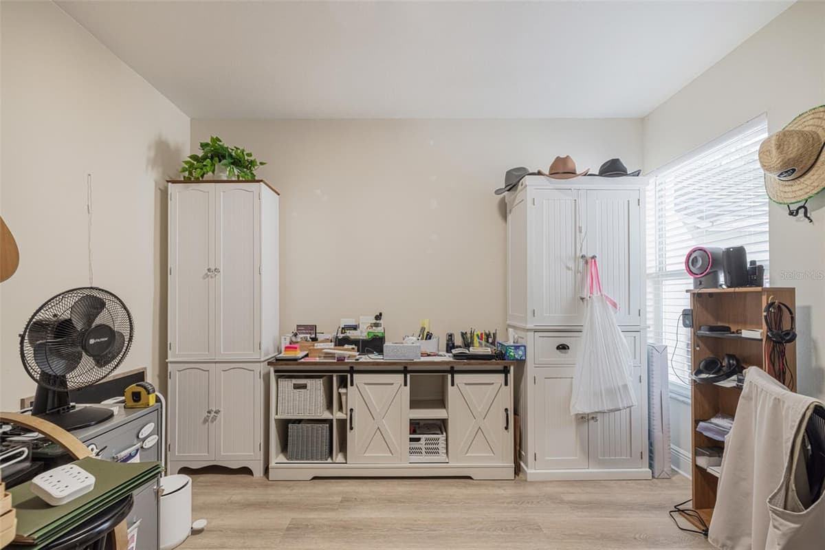 2305 SUMMERSWEET DRIVE — photo 12 of 48
