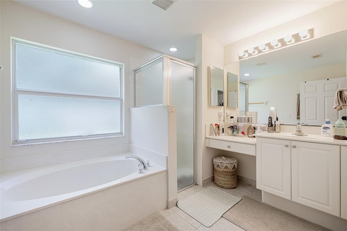 2305 SUMMERSWEET DRIVE — photo 10 of 48