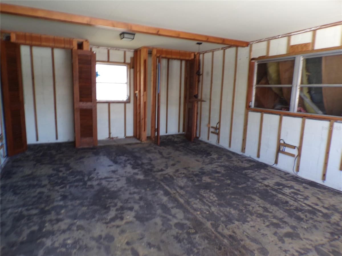 1124 SUNSET DRIVE — photo 10 of 31