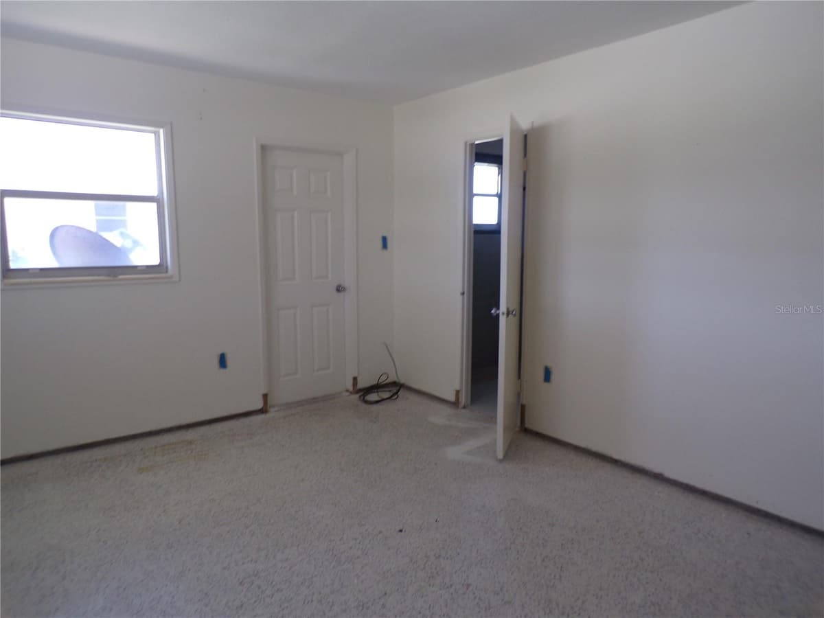 1124 SUNSET DRIVE — photo 15 of 31