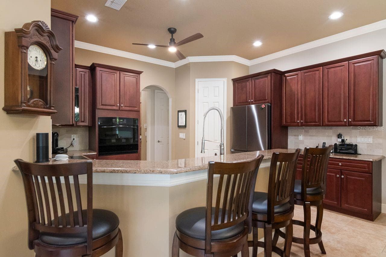 3815 MISTY WILLOW WAY — photo 8 of 66