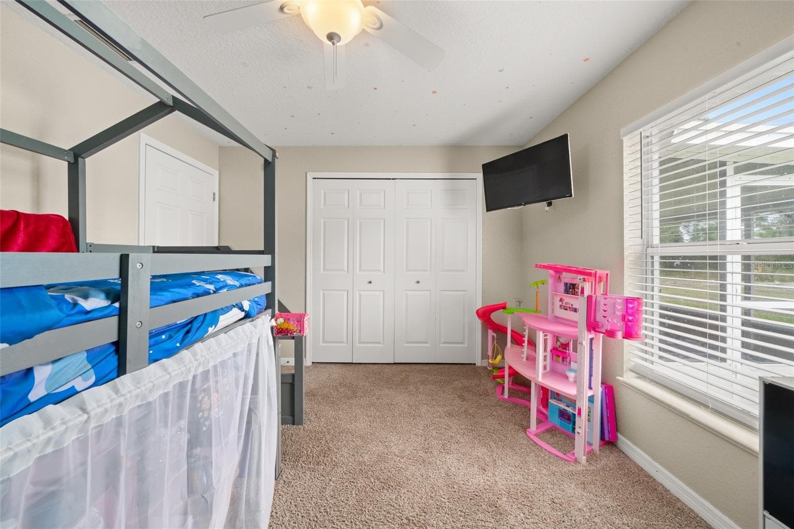 2630 GRESHAM STREET — photo 36 of 56