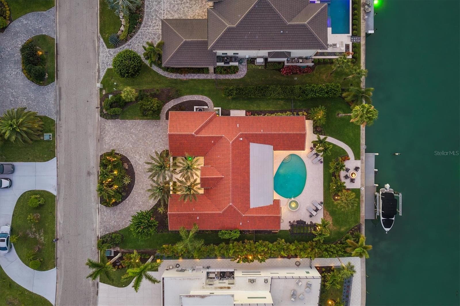 465 ROYAL FLAMINGO DRIVE — photo 15 of 93