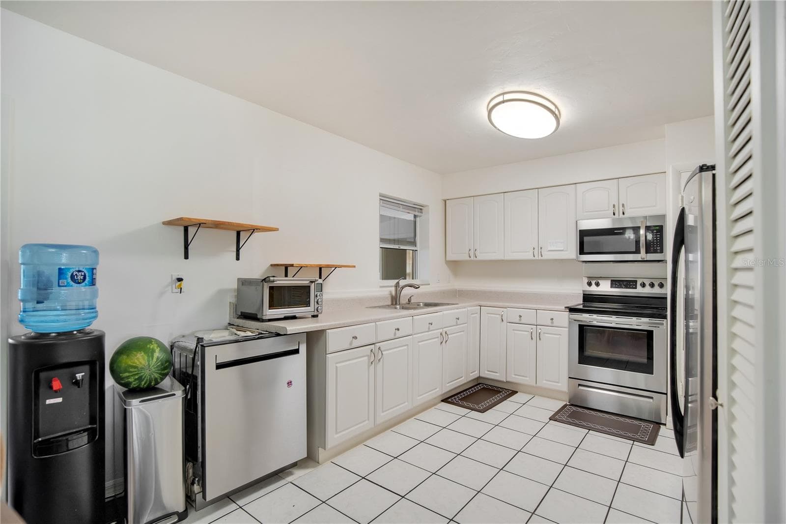 682 MERRIMAC STREET — photo 9 of 32