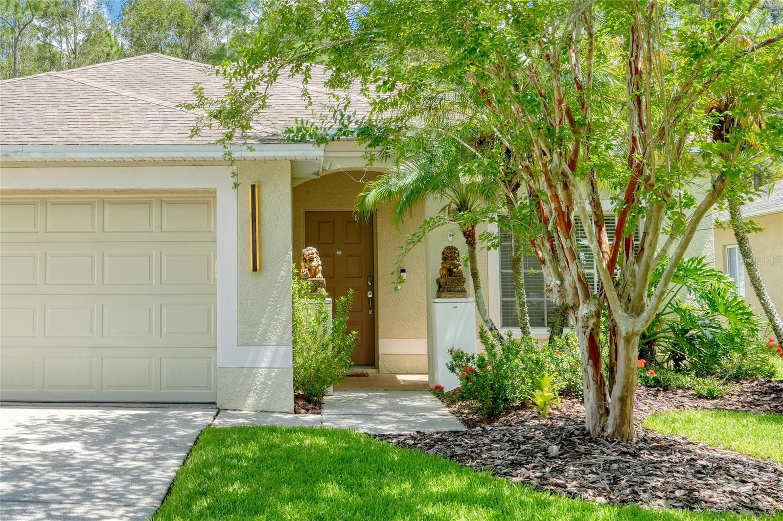 13220 ROYAL GEORGE AVENUE — photo 5 of 48