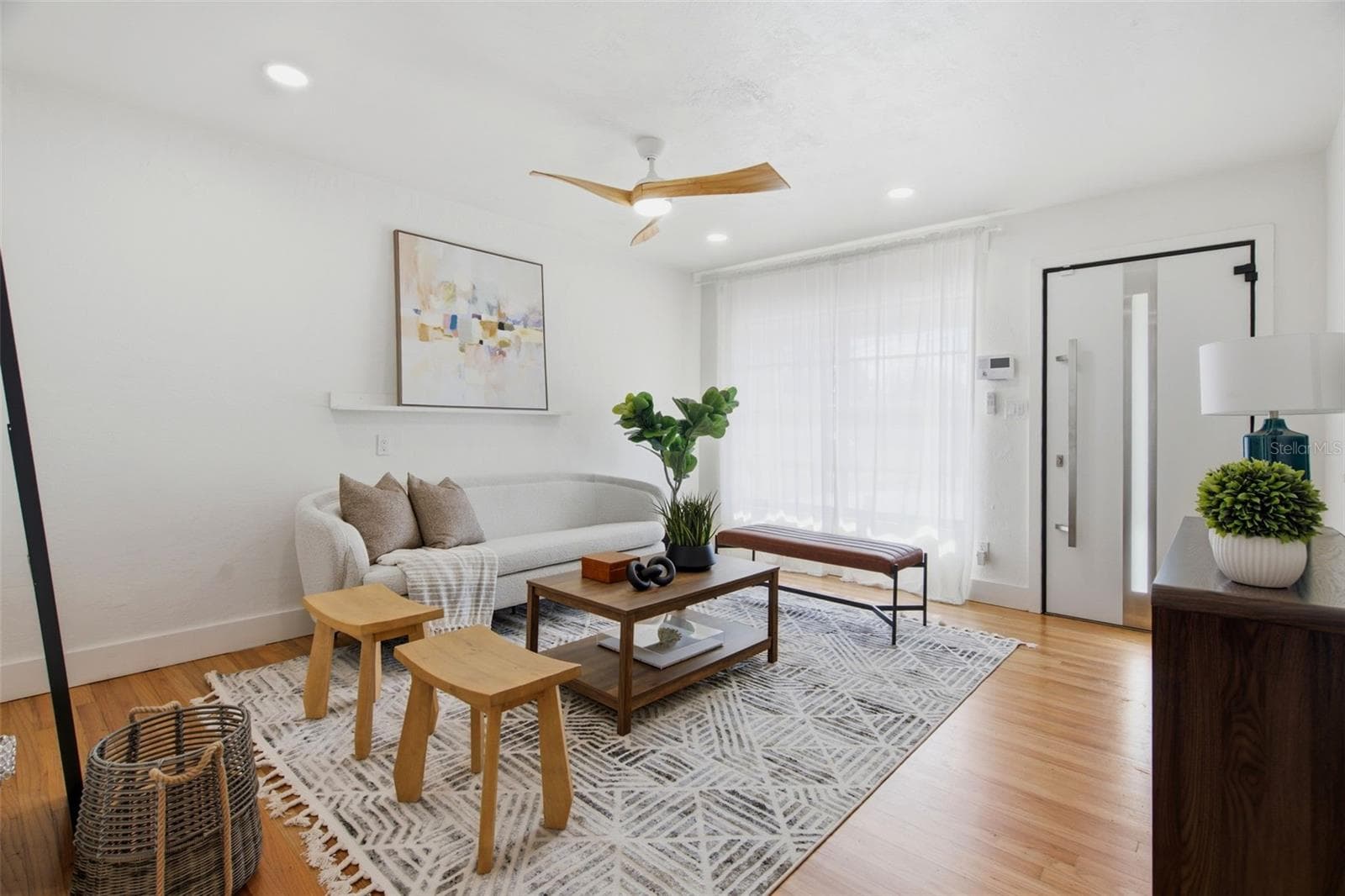 832 THALIA DRIVE — photo 6 of 21