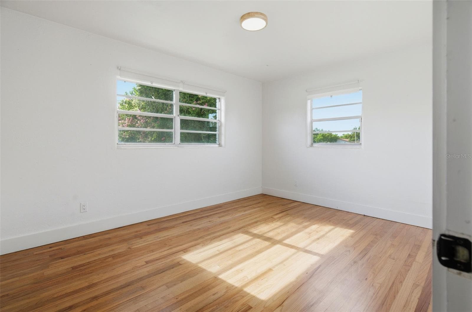 832 THALIA DRIVE — photo 15 of 21