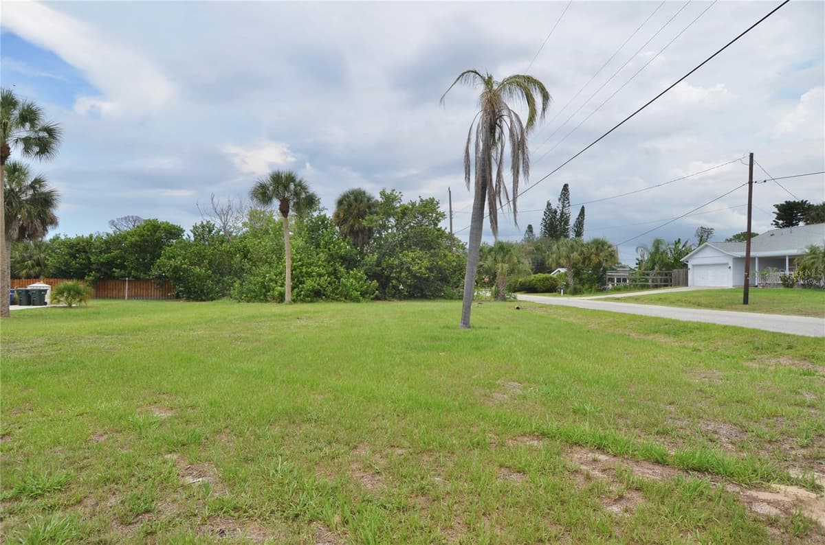 610 COQUINA COURT — photo 2 of 5