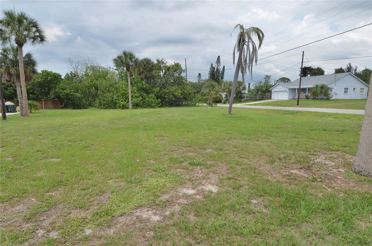 610 COQUINA COURT — photo 3 of 5