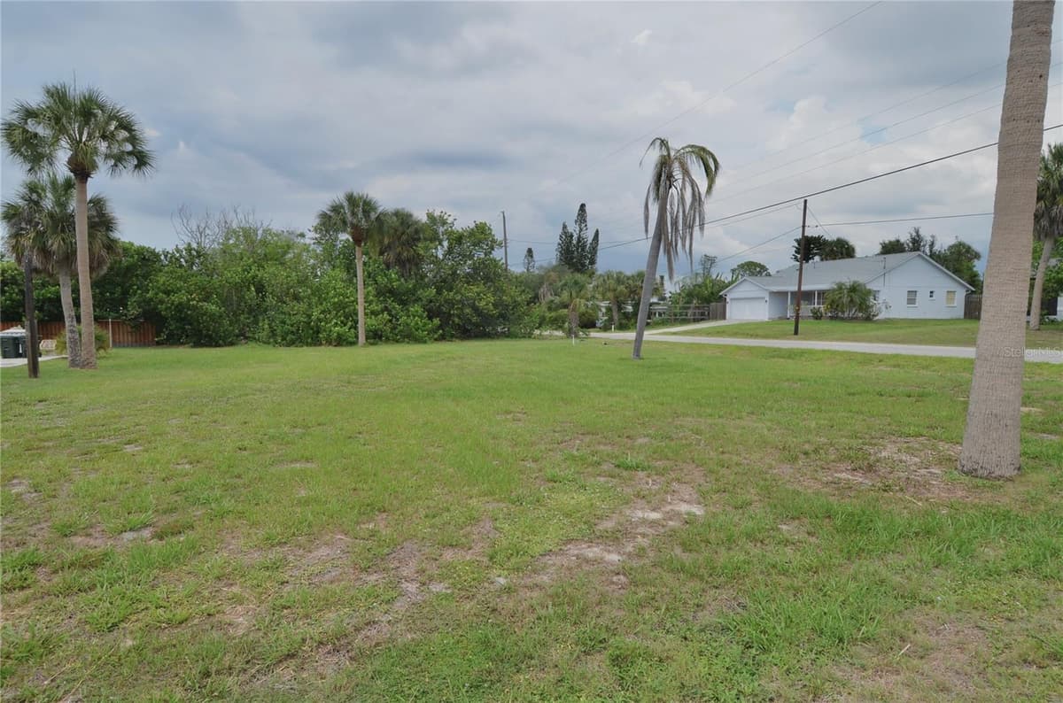 610 COQUINA COURT — photo 4 of 5