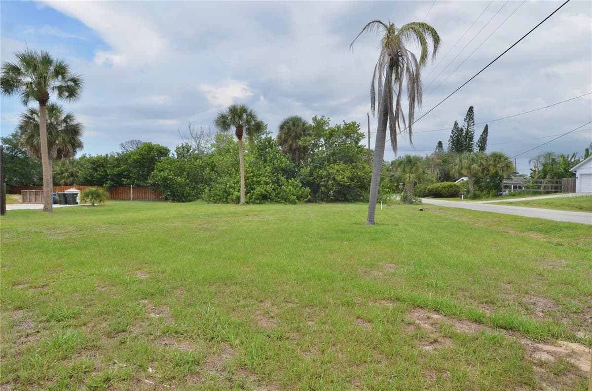 610 COQUINA COURT — photo 1 of 5