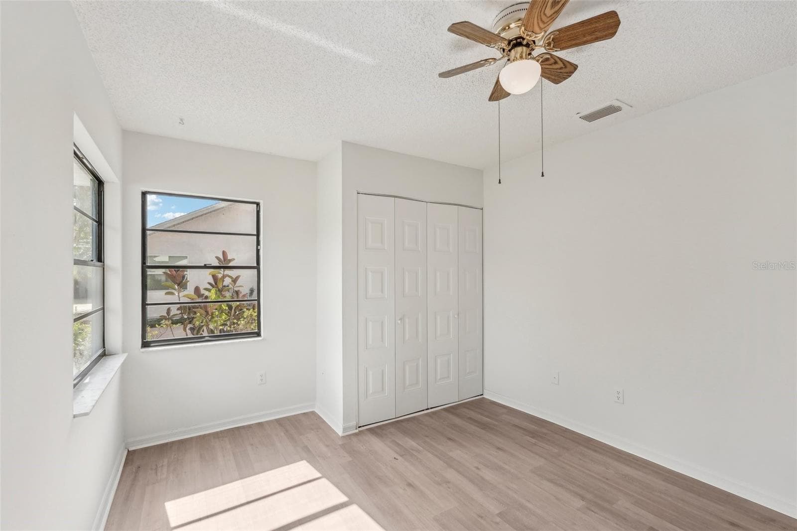 1613 COMFY COURT — photo 16 of 50