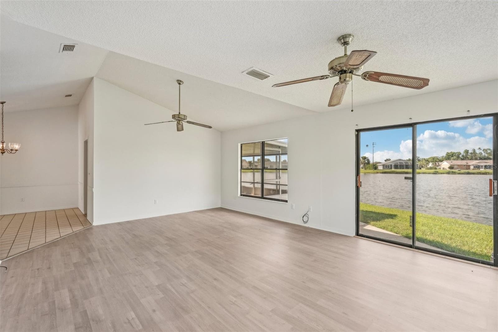1613 COMFY COURT — photo 8 of 50