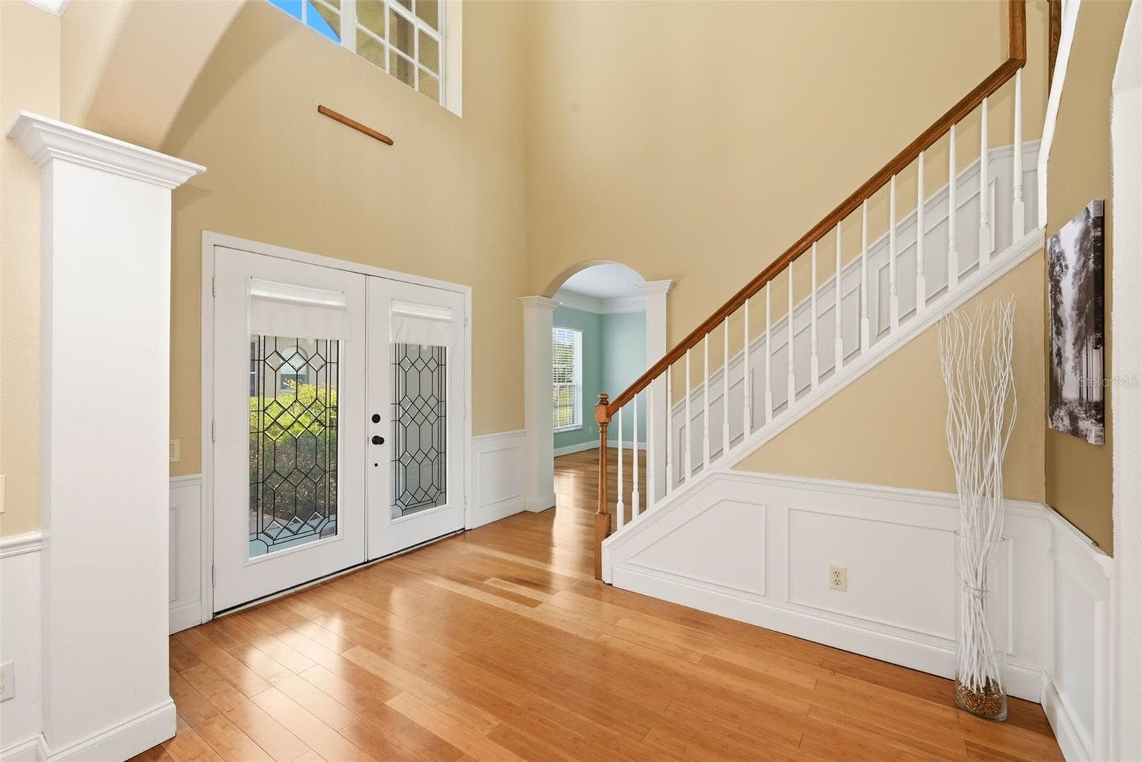936 KINGSRIDGE CIRCLE — photo 4 of 51
