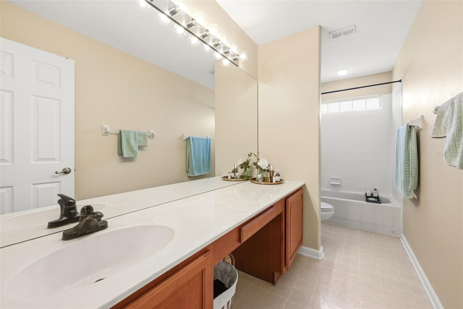 936 KINGSRIDGE CIRCLE — photo 23 of 51