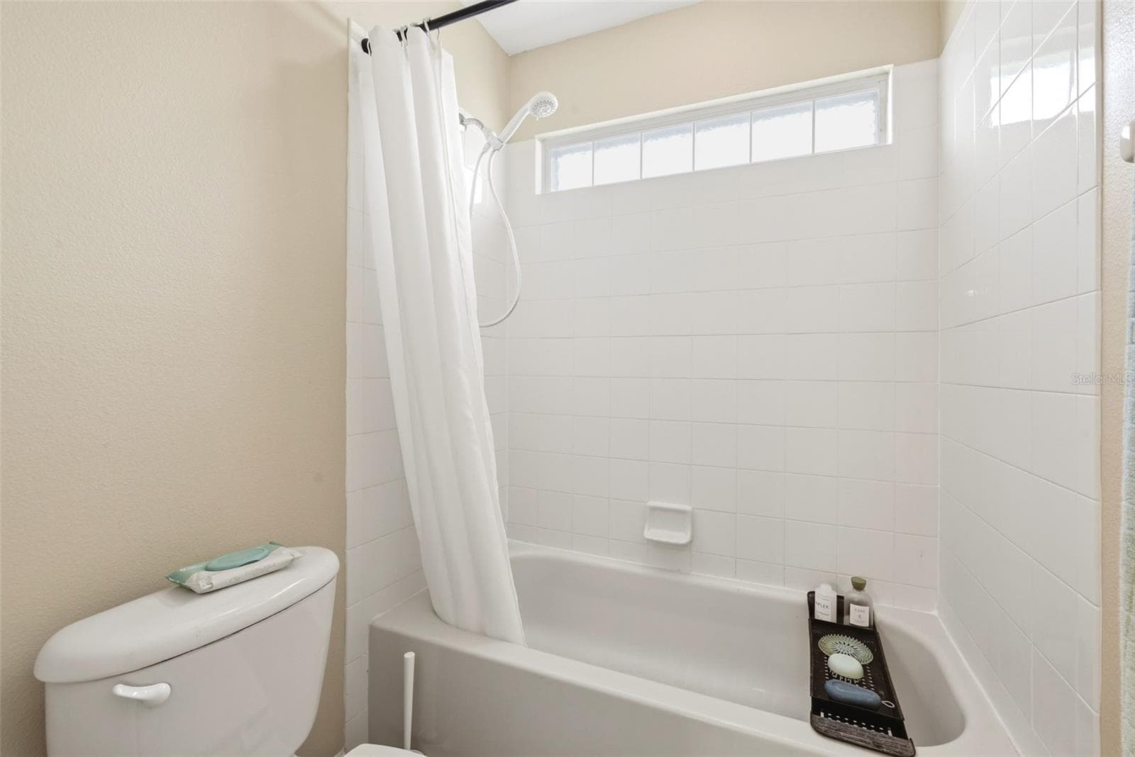 936 KINGSRIDGE CIRCLE — photo 45 of 51