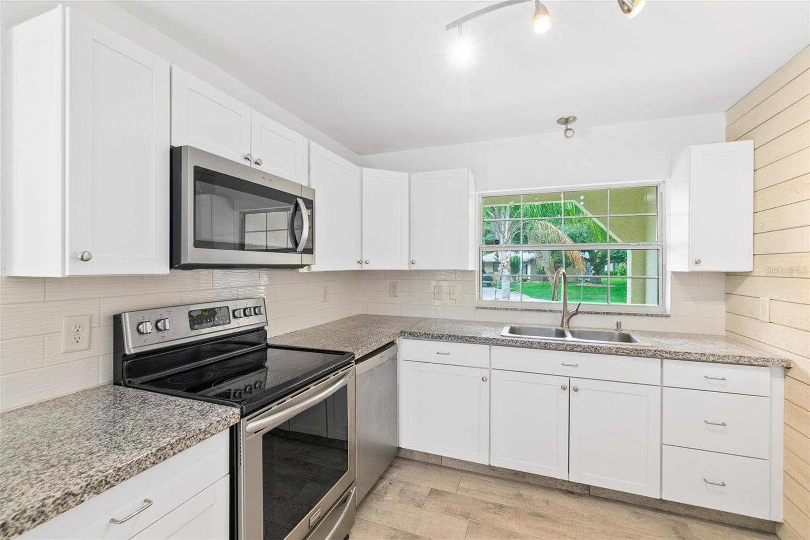 1 PAULINE PLACE — photo 11 of 32
